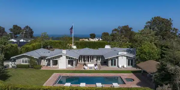 6815 Dume Drive