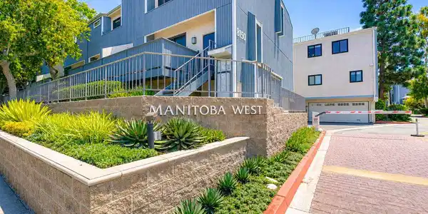 8162 Manitoba Street