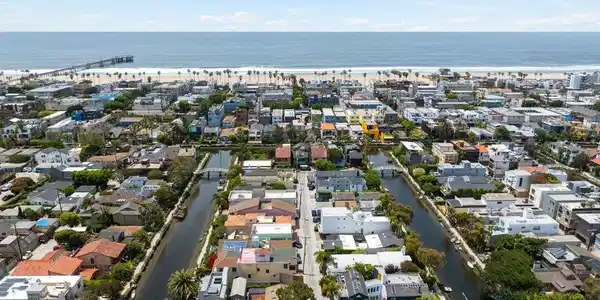 2615 Beach Avenue