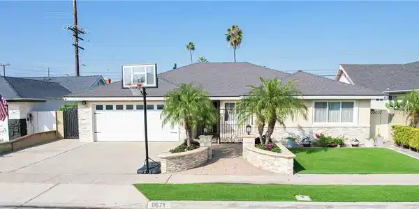 8671 Bermuda Avenue