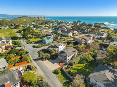 846 San Ramon Avenue