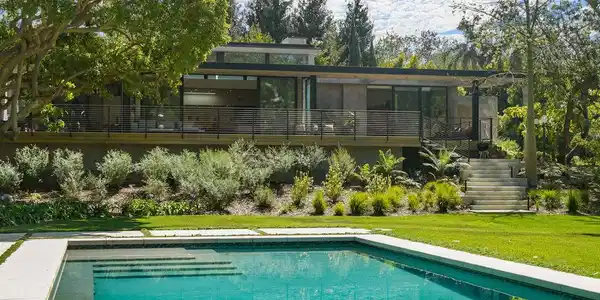 6254 Busch Drive