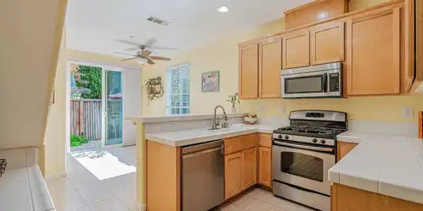 2 Corvina Ct