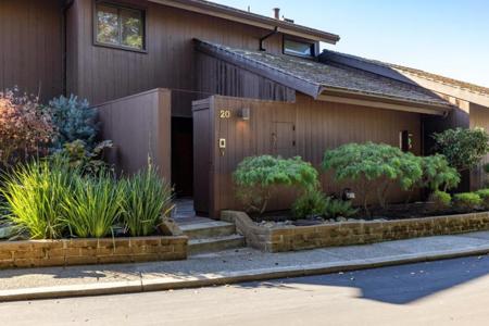 7026 Valley Greens Circle
