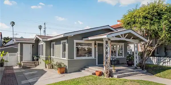 243 Ximeno Avenue