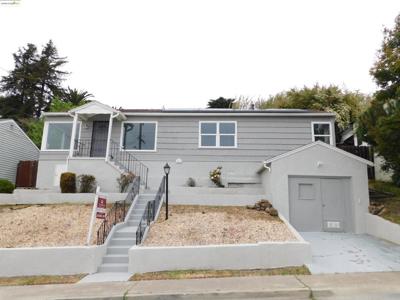 15976 Carolyn St