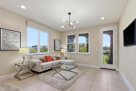 272 Currlin Circle