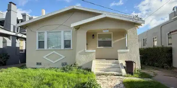 2562 67th Ave