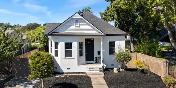 317 Glenn St