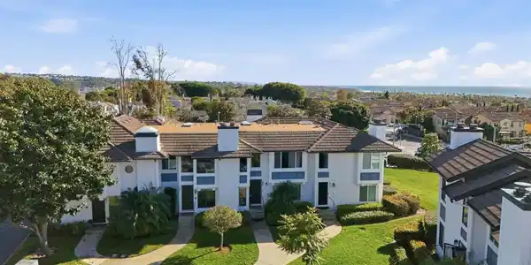 857 Violet Ct