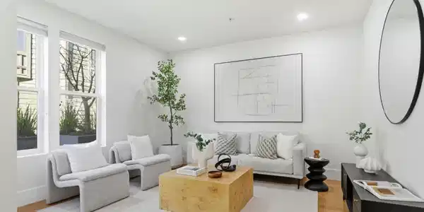 823 Altaire Walk