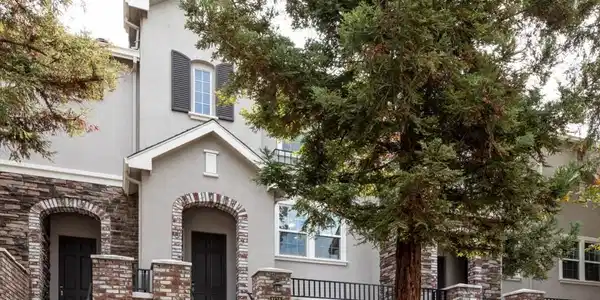 1129 Munich Terrace