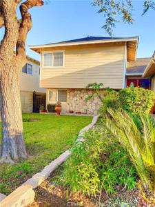 977 Oakhorne