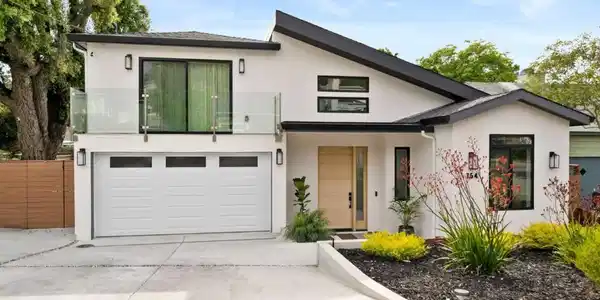 754 Cordilleras Avenue