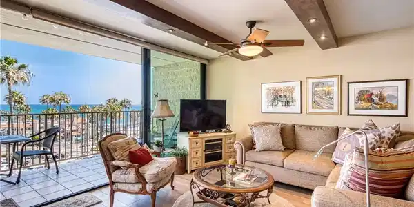 405 Avenida Granada