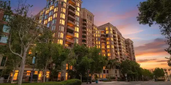 500 W Harbor