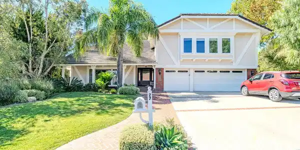 27 Horseshoe Lane