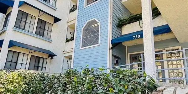 720 W 4th