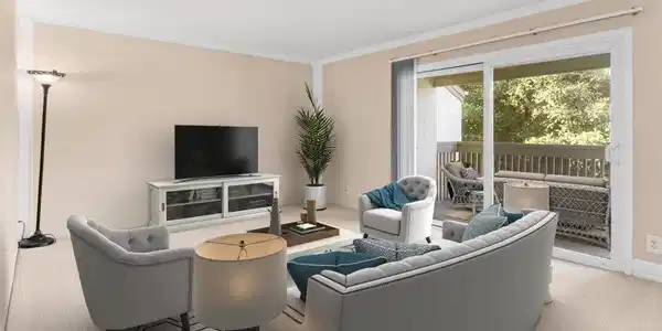 8561 Villa La Jolla Dr