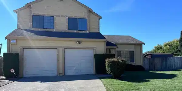 555 Swan Way