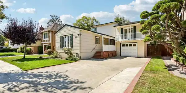 274 Delmar Way
