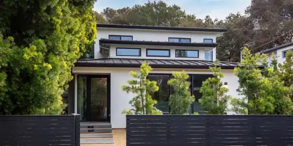 812 Woodland Avenue