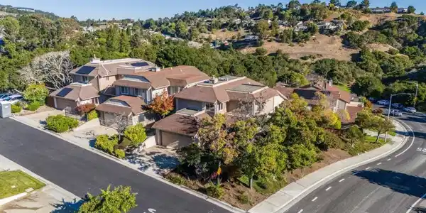 3400 Douglas Court
