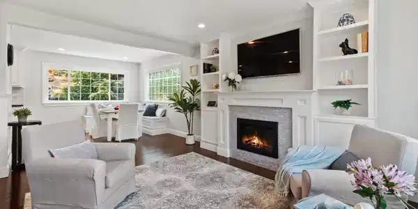 330 Avenue Portola