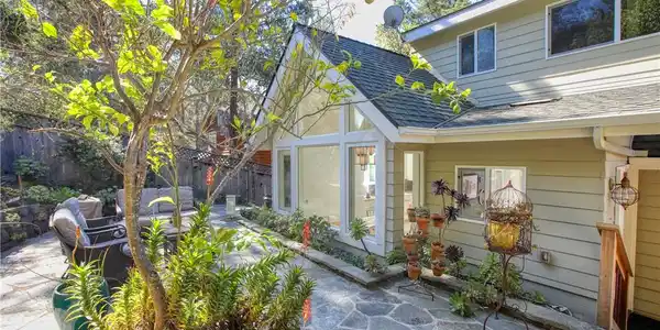 1884 Tully Place