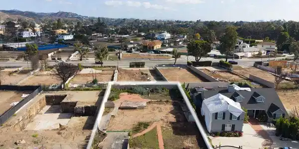 724 Toyopa Drive