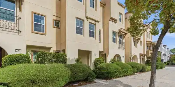 5992 Village Center Loop