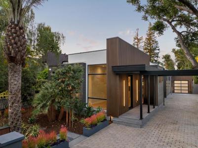 1027 Waverley Street