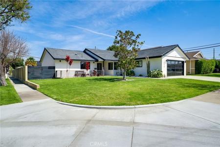 10413 Egret Avenue