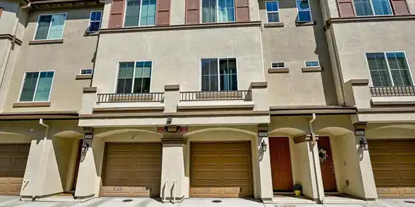 296 Laurel Knoll Dr
