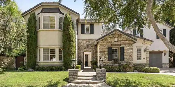 647 Lynwood Dr