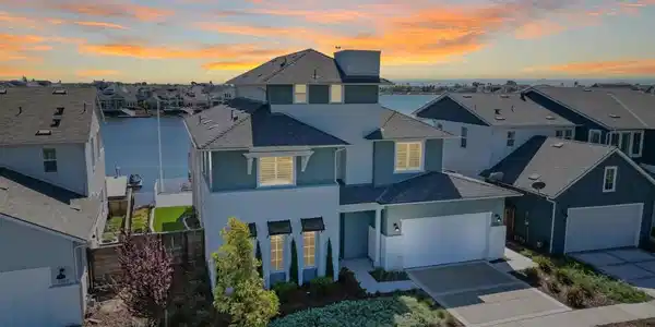3155 Delta Coves