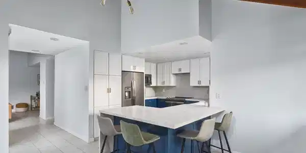 325 S Sierra Ave
