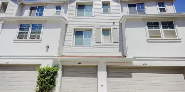 810 Harbor Cliff Way