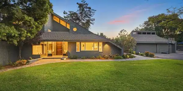 625 Lomas de Oro Court