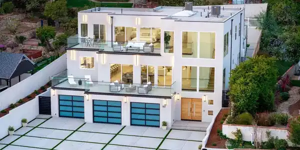 2407 Sunset Drive