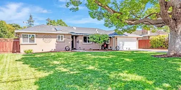 37826 Glenmoor Dr