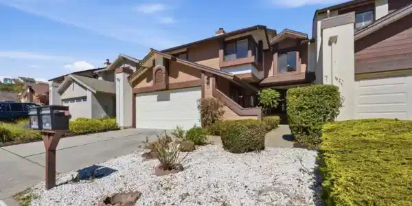 1634 Sugarloaf Drive