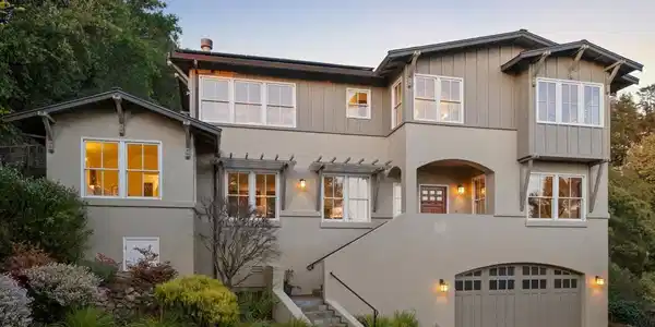 942 AQUARIUS WAY
