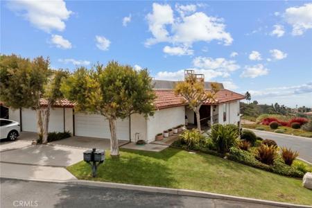 7 Ocean Crest Court