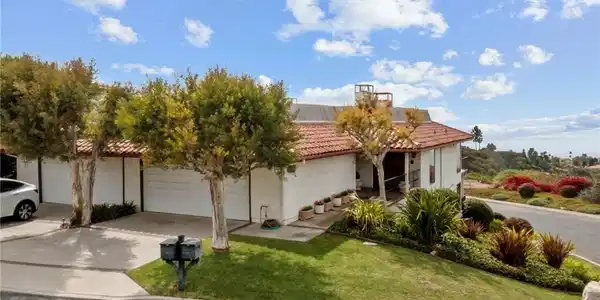7 Ocean Crest Court