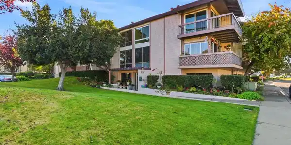 707 Fathom Drive