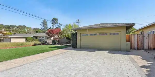 1515 Chula Vista Drive