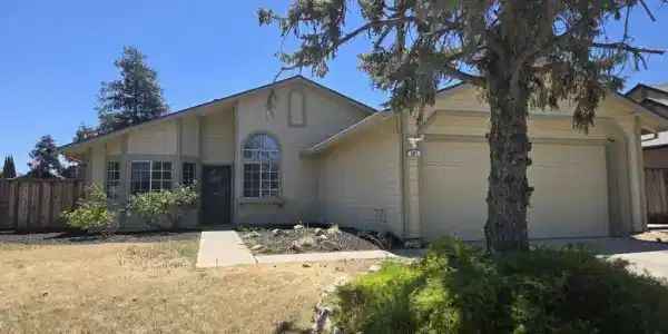 301 Maude Ct