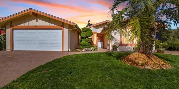 1527 Hawser Lane
