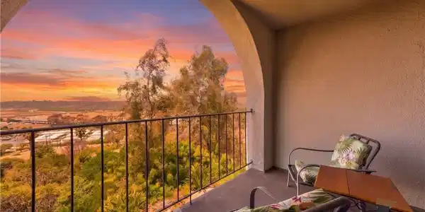 3612 Vista Bella